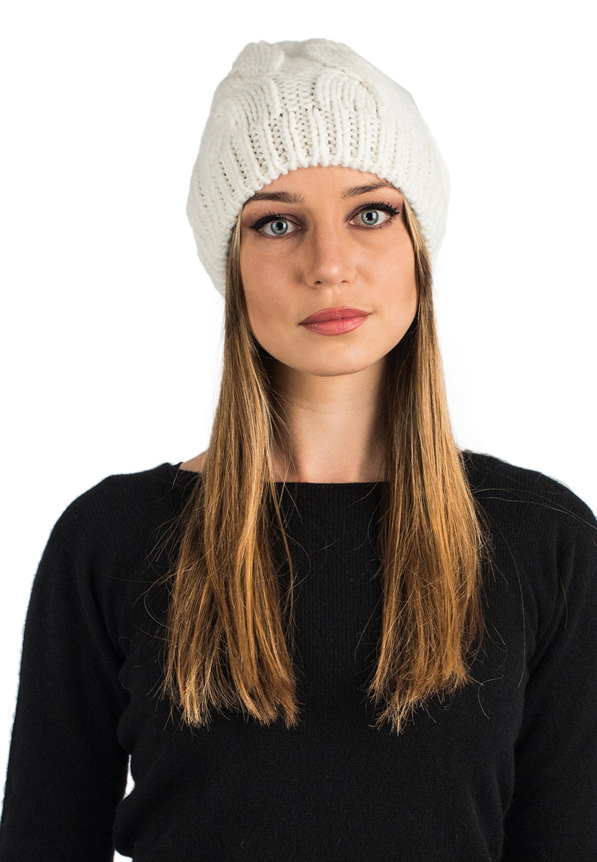 Cream Women's Cable-Knit Beanie