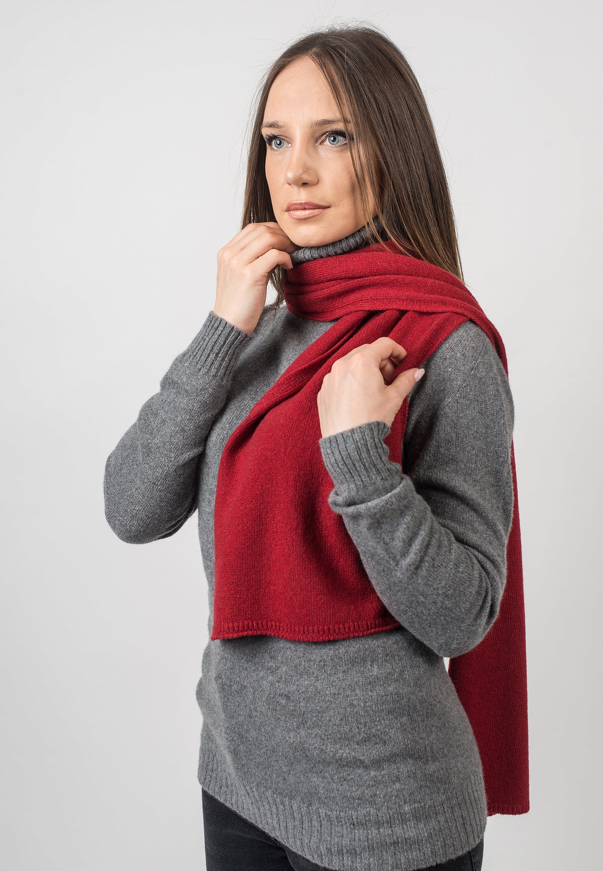 Red Women's Recycled Cashmere Blend Scarf, view 3