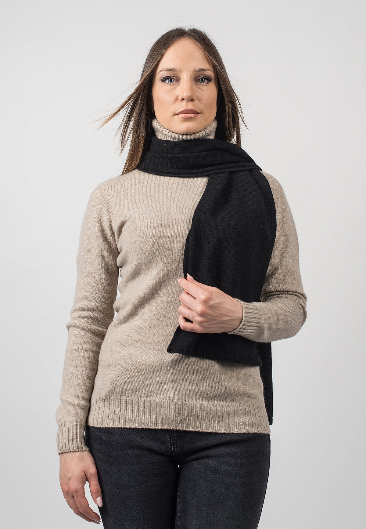 Black Women's Recycled Cashmere Blend Scarf, view 2