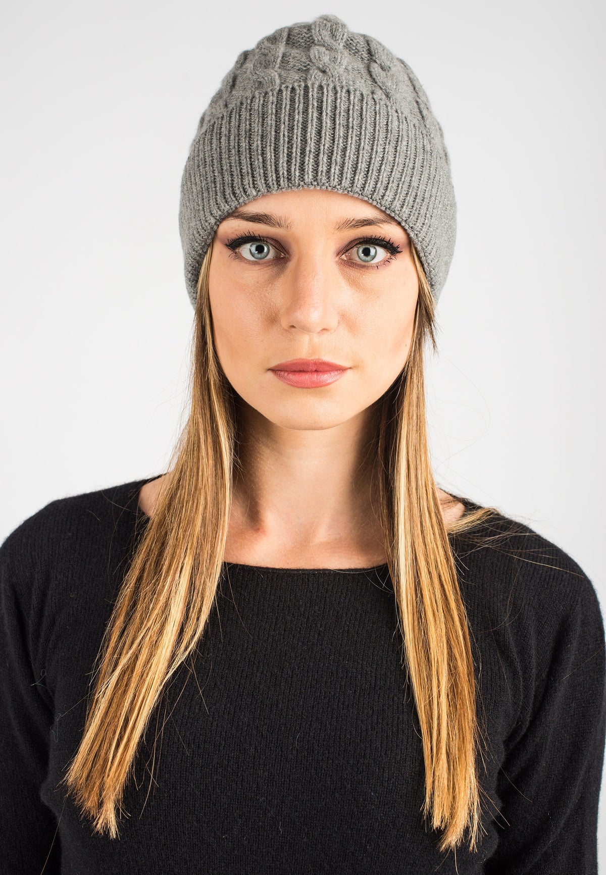 Gray Cable-Knit Recycled Cashmere Blend Beanie