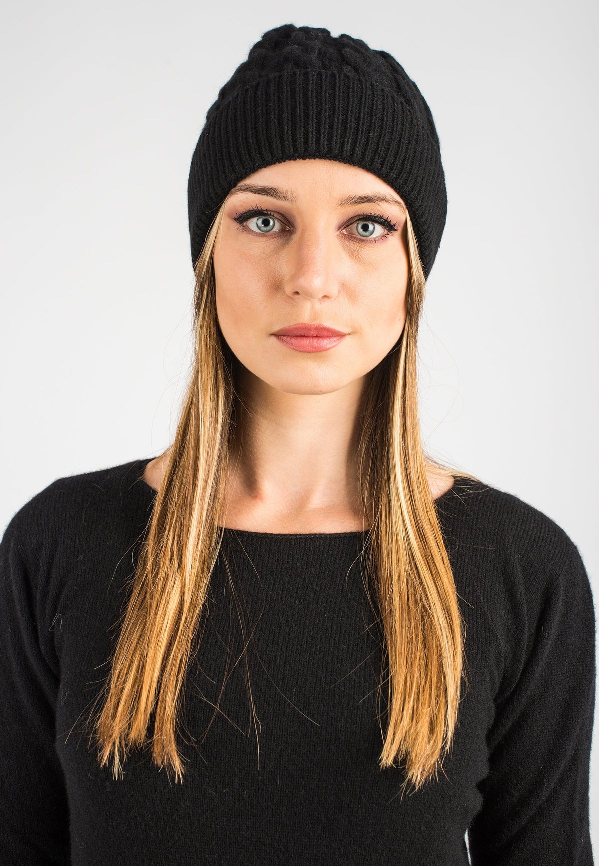 Black Cable-Knit Recycled Cashmere Blend Beanie